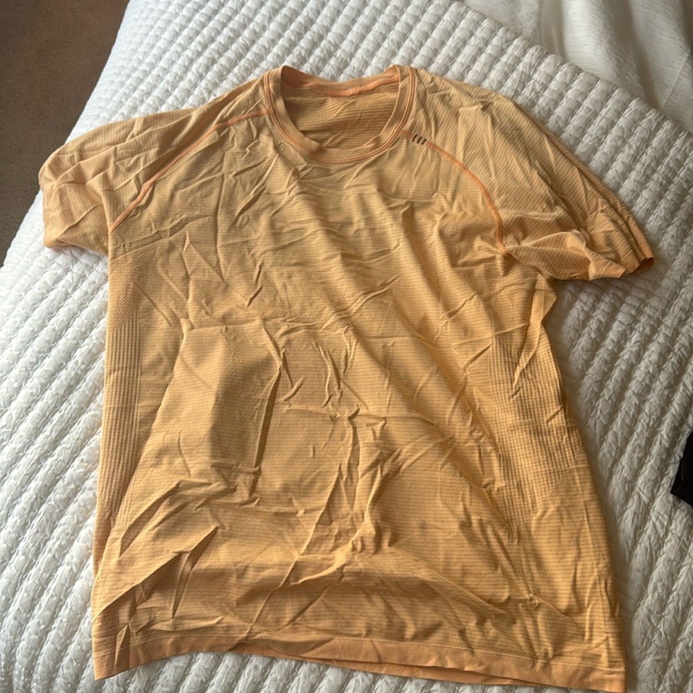 Men’s Yellow Orange Lululemon Swiftly Tech Short Sleeve